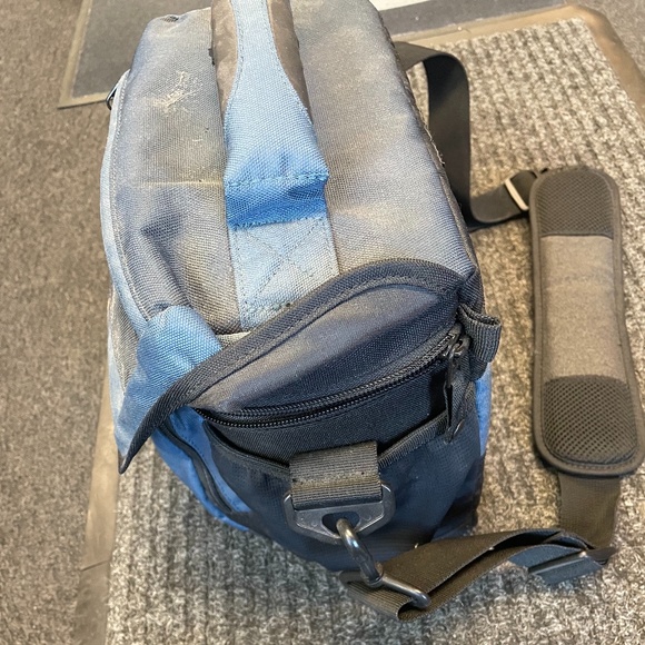 Amazon.com : Lowepro LP37121, Nova 170 AW II Camera Bag  Lowepro Camera Bag Model Nova 170 AW